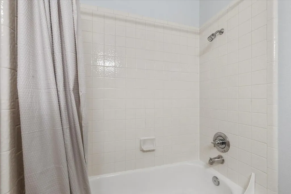 8110 Castle Peak Trail Austin TX 78726
