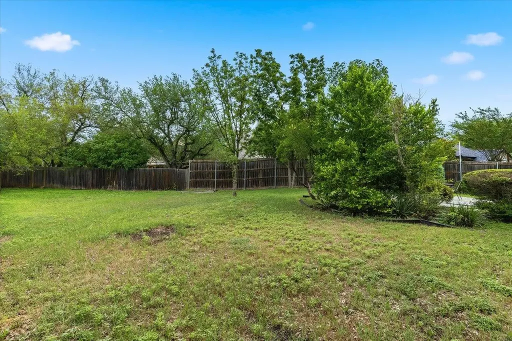 8110 Castle Peak Trail Austin TX 78726