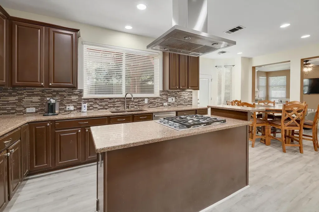 2129 Clear Lake Place Round Rock TX 78665