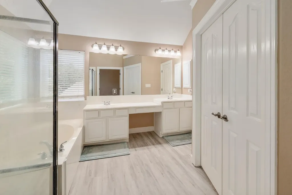 2129 Clear Lake Place Round Rock TX 78665