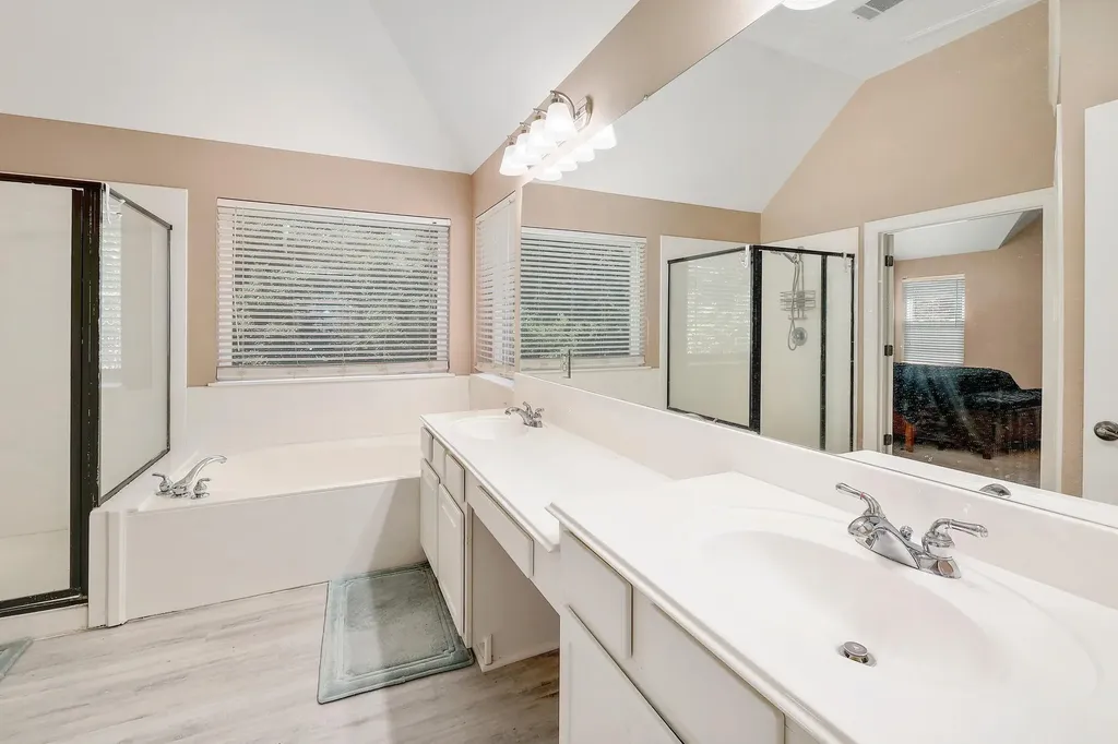 2129 Clear Lake Place Round Rock TX 78665