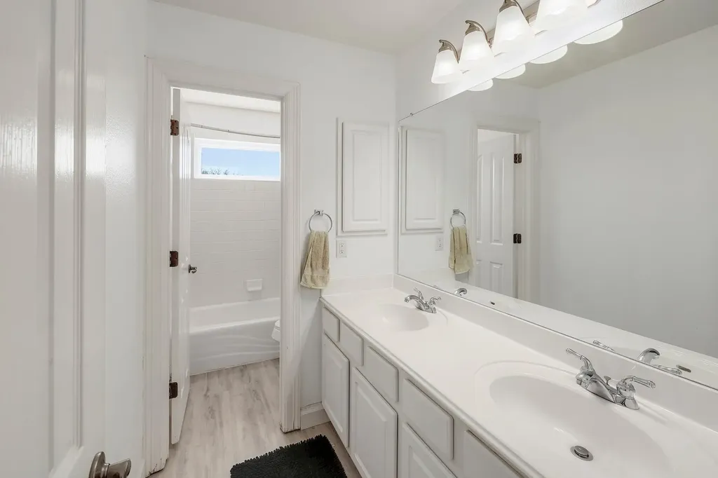 2129 Clear Lake Place Round Rock TX 78665
