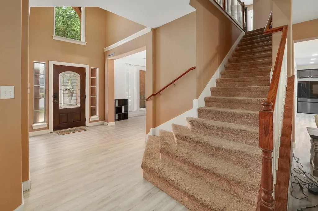 2129 Clear Lake Place Round Rock TX 78665