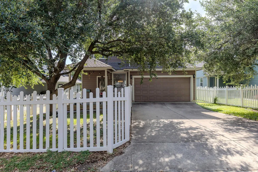 1012 Monadale Trail Round Rock TX 78664