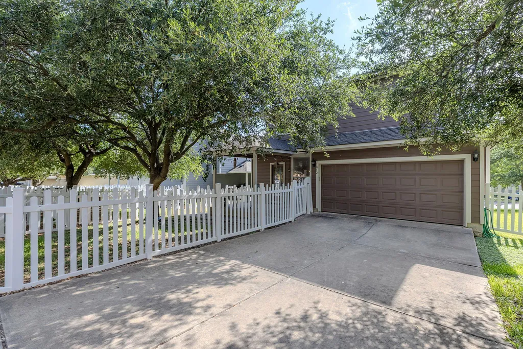 1012 Monadale Trail Round Rock TX 78664