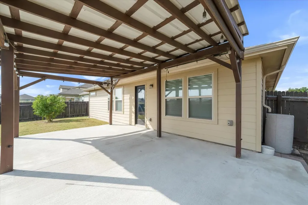 160 Sun Ray Drive Kyle TX 78640