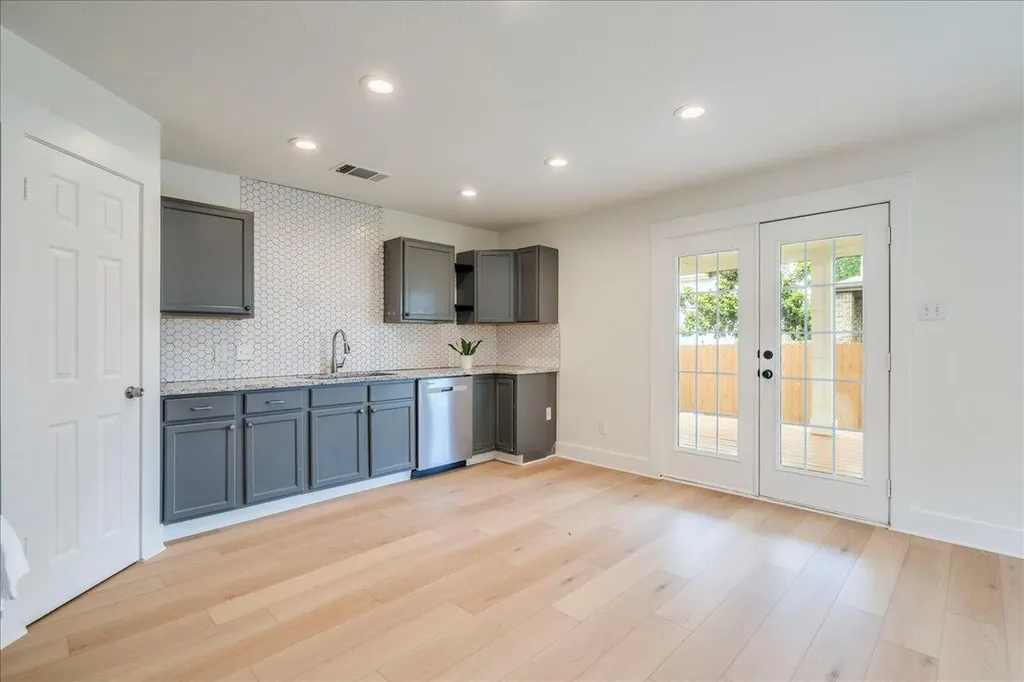 171 Orion Cove Kyle TX 78640