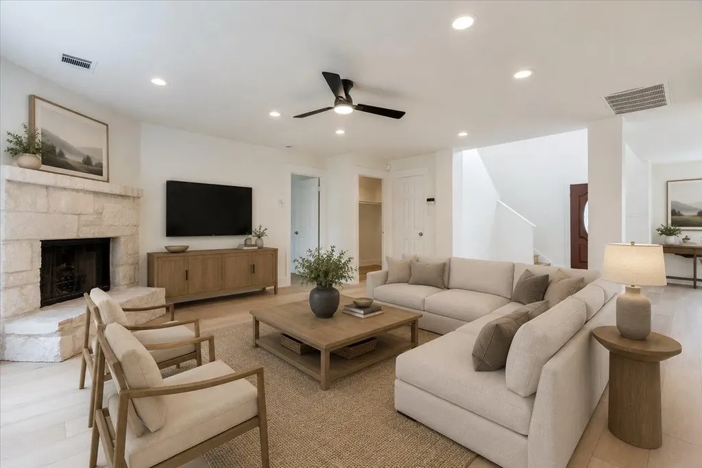 171 Orion Cove Kyle TX 78640