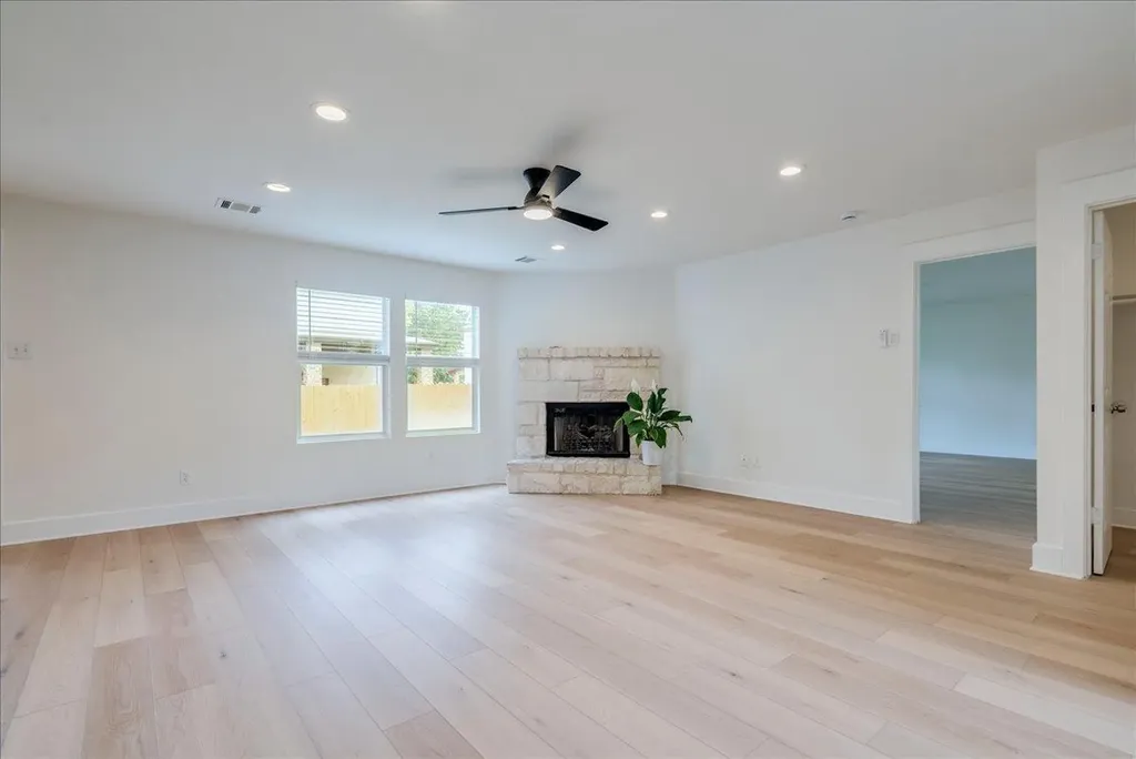 171 Orion Cove Kyle TX 78640