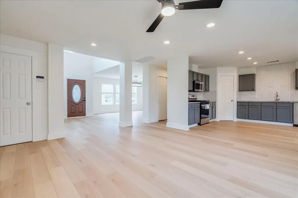 171 Orion Cove Kyle TX 78640