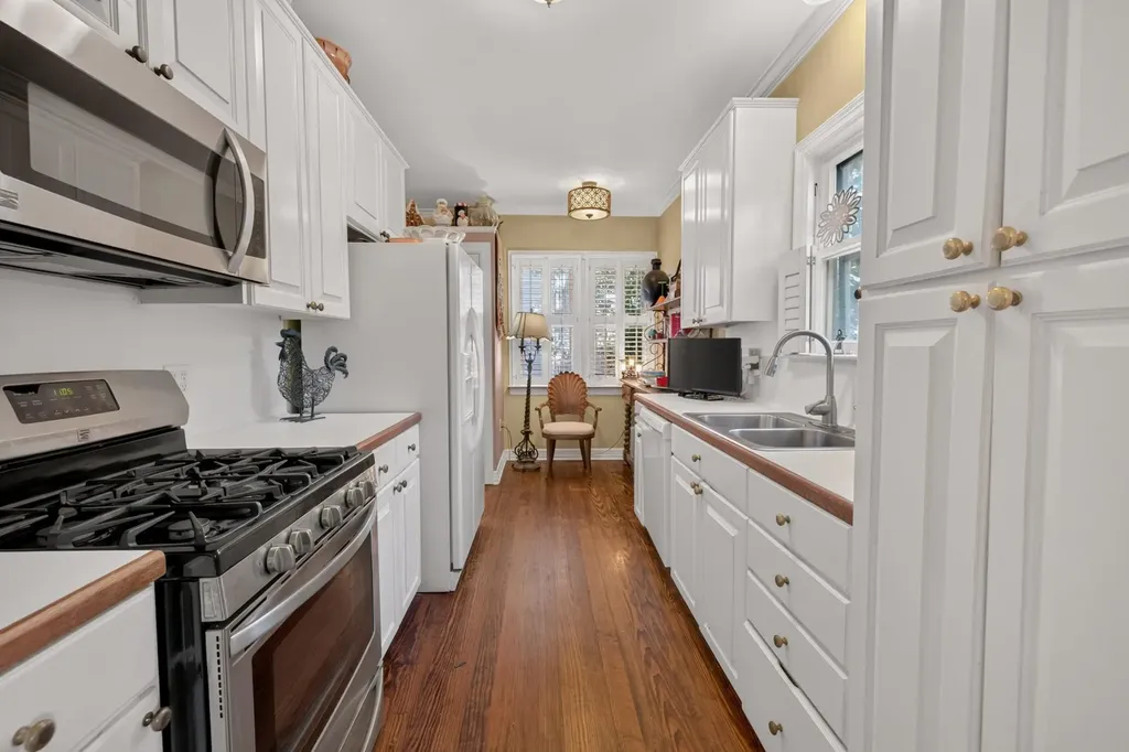 4214 Sinclair Avenue Austin TX 78756