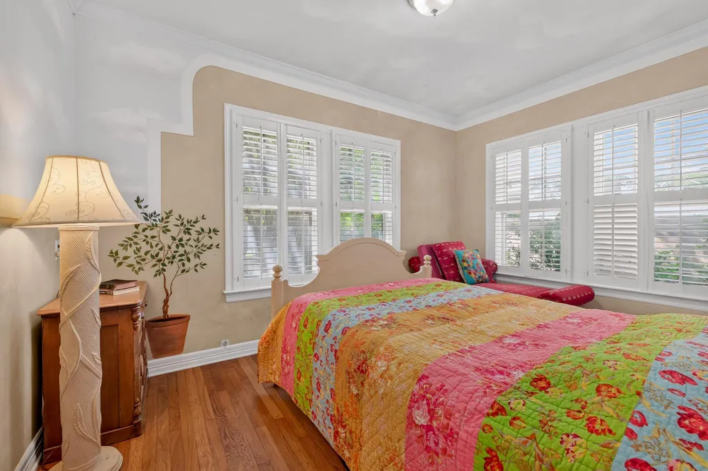4214 Sinclair Avenue Austin TX 78756