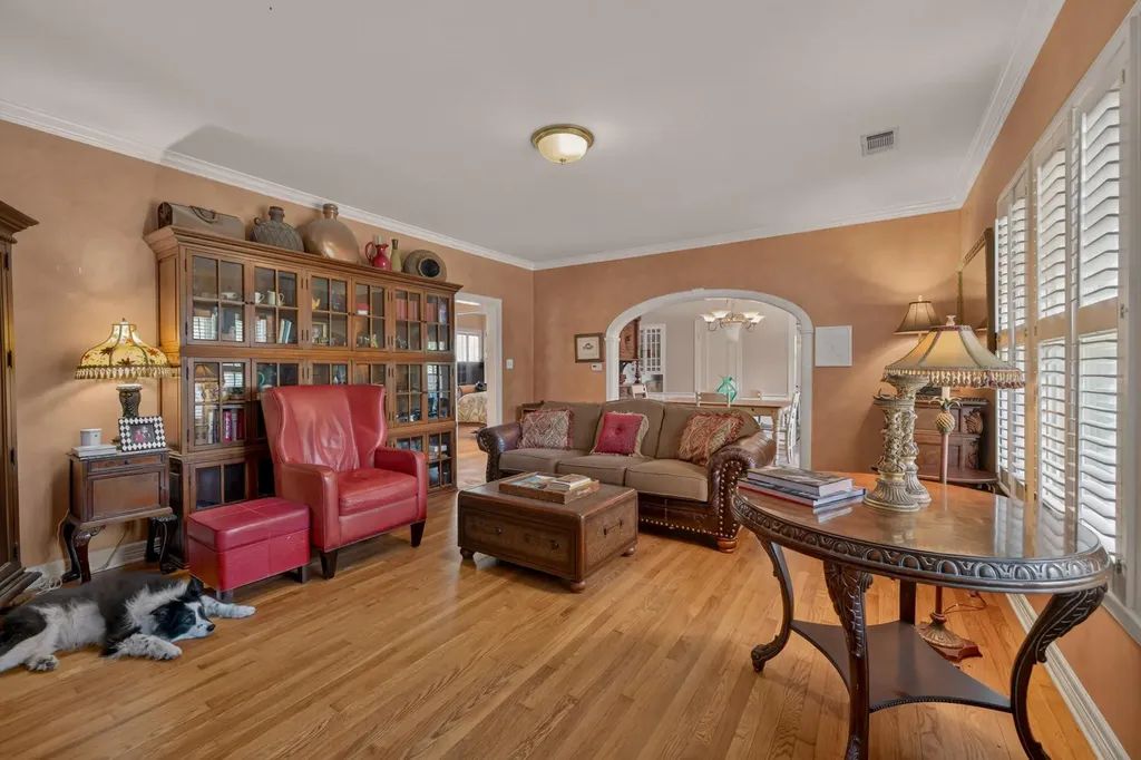 4214 Sinclair Avenue Austin TX 78756