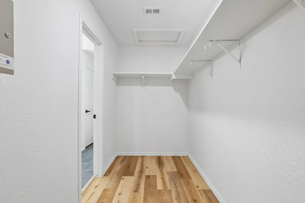4504 Lyra Circle Austin TX 78744