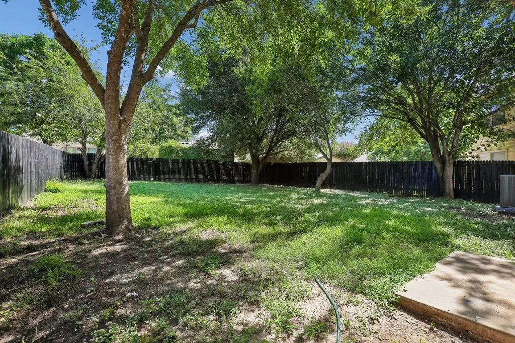 4504 Lyra Circle Austin TX 78744