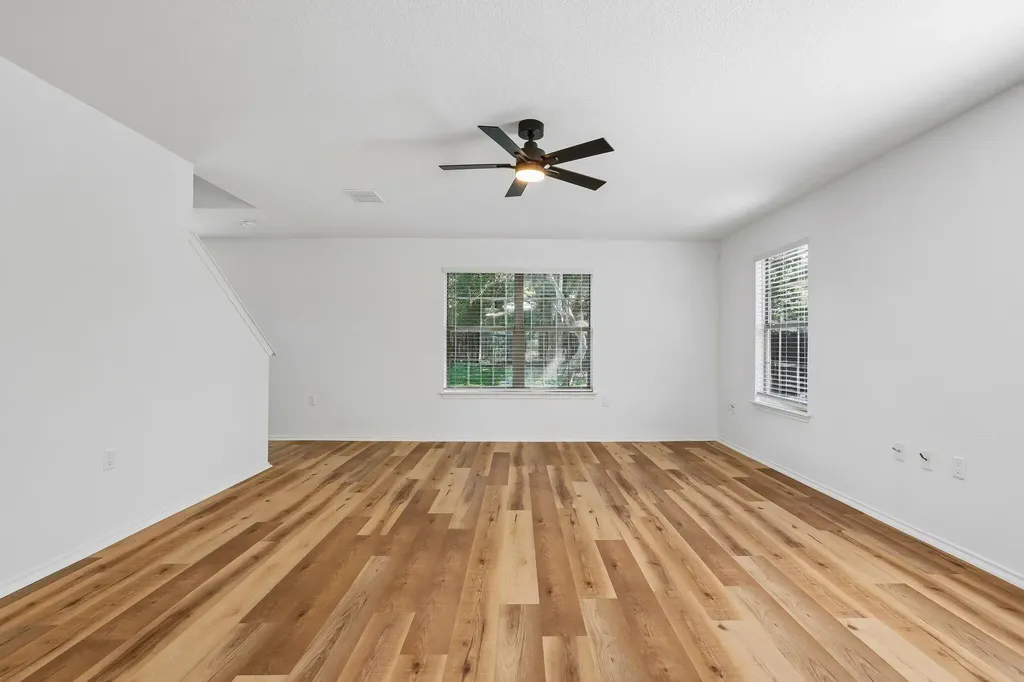 4504 Lyra Circle Austin TX 78744
