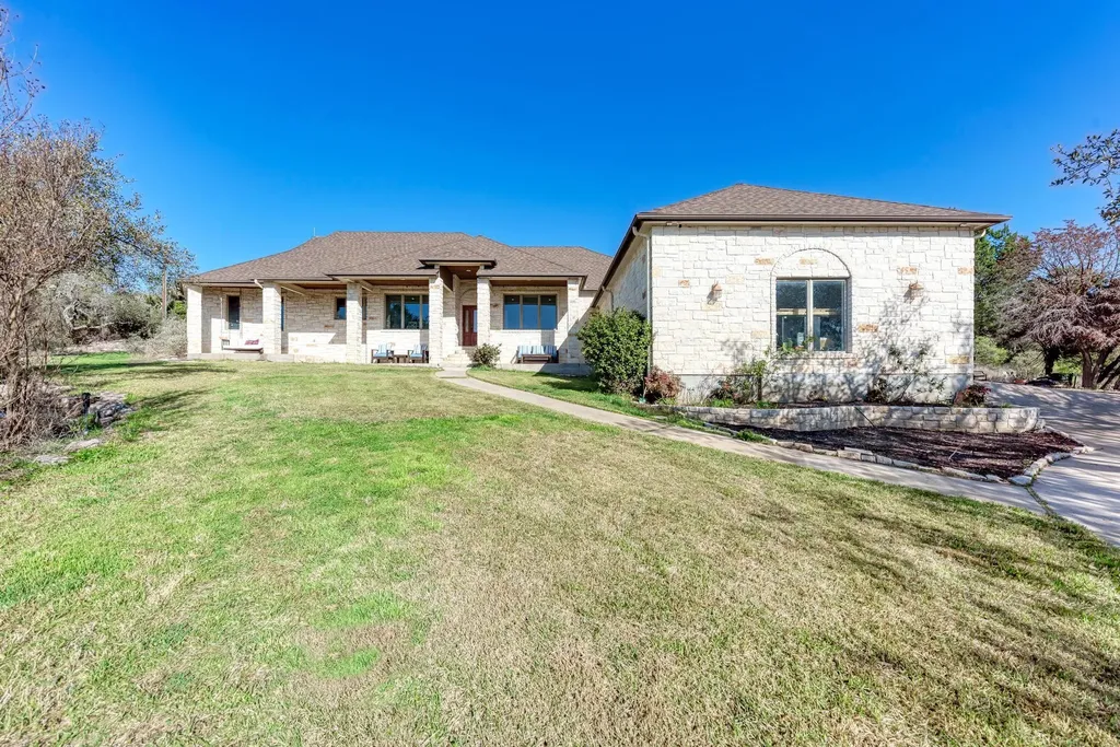 330 Juniper Trail Kingsland TX 78639