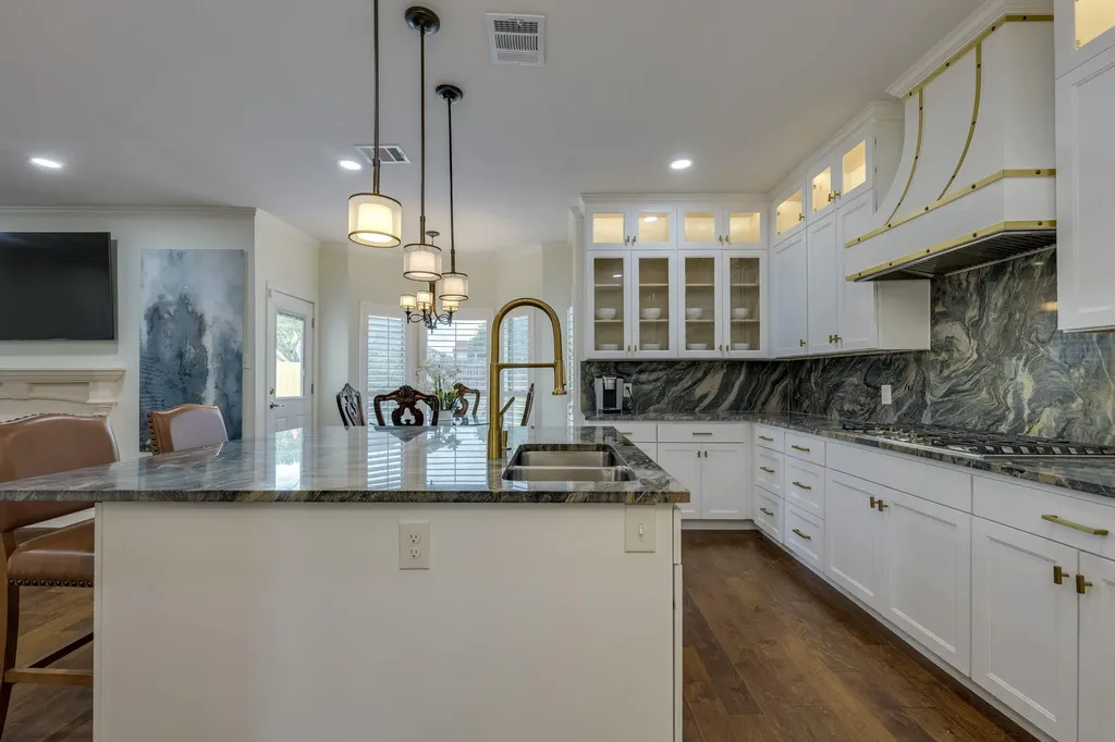 6702 Carisbrooke Lane Austin TX 78754
