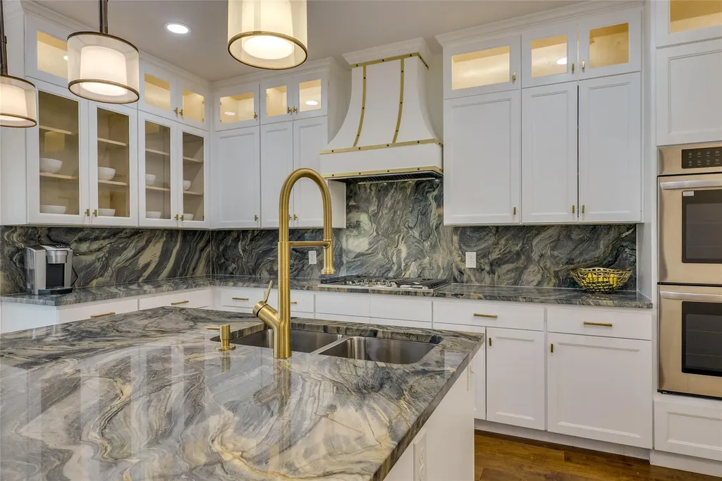 6702 Carisbrooke Lane Austin TX 78754