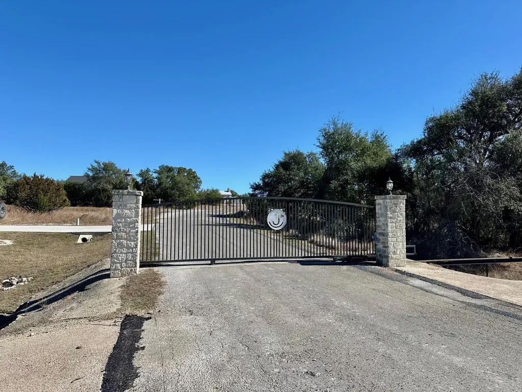 107 N Jesse Stiff Blanco TX 78606