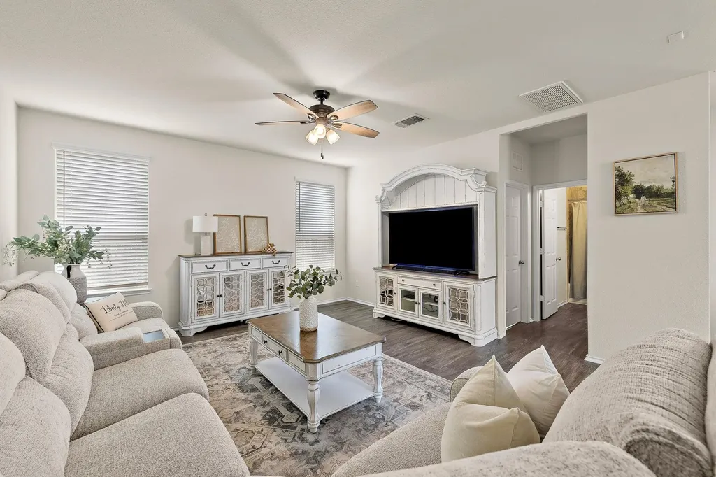 241 La Dera Drive Liberty Hill TX 78642