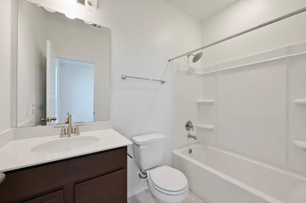 13333 Kincane Drive Del Valle TX 78617