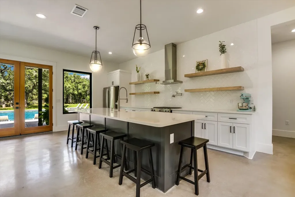 400 Creekside Drive Buda TX 78610