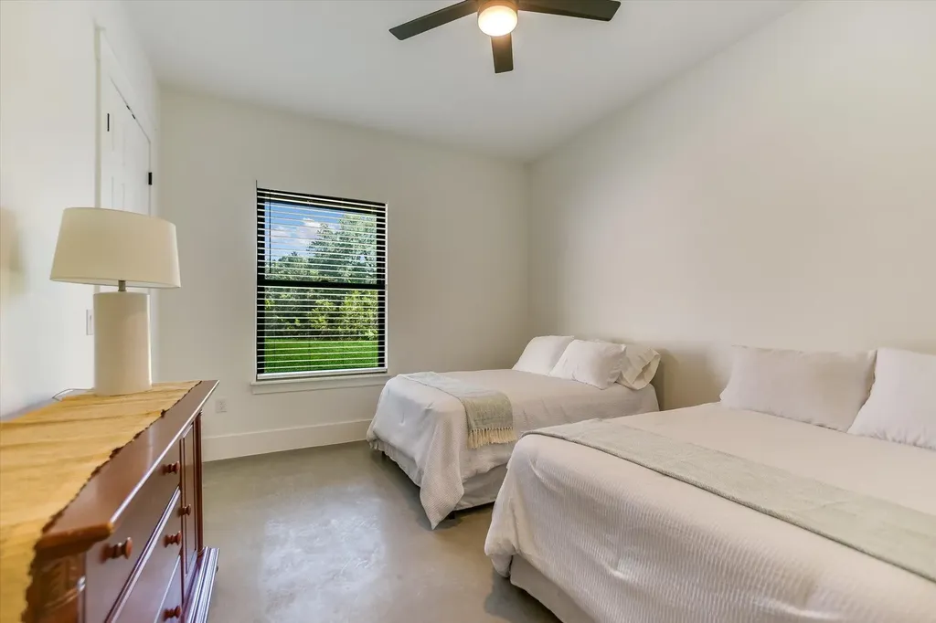 400 Creekside Drive Buda TX 78610