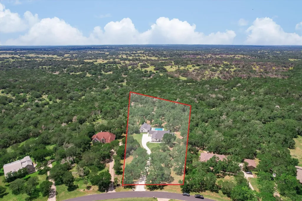 400 Creekside Drive Buda TX 78610