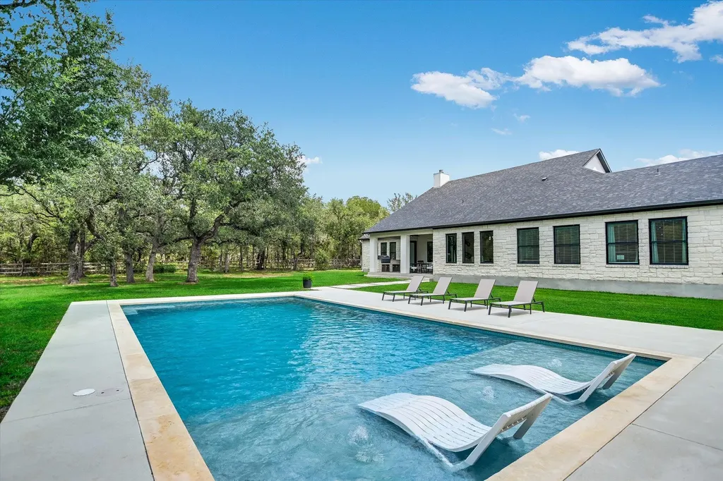 400 Creekside Drive Buda TX 78610