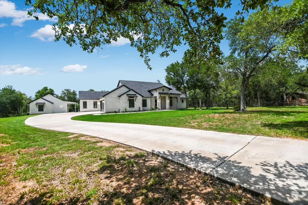 400 Creekside Drive Buda TX 78610