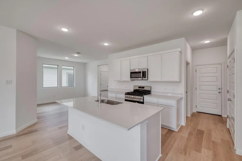 190 Hornet Street Elgin TX 78621