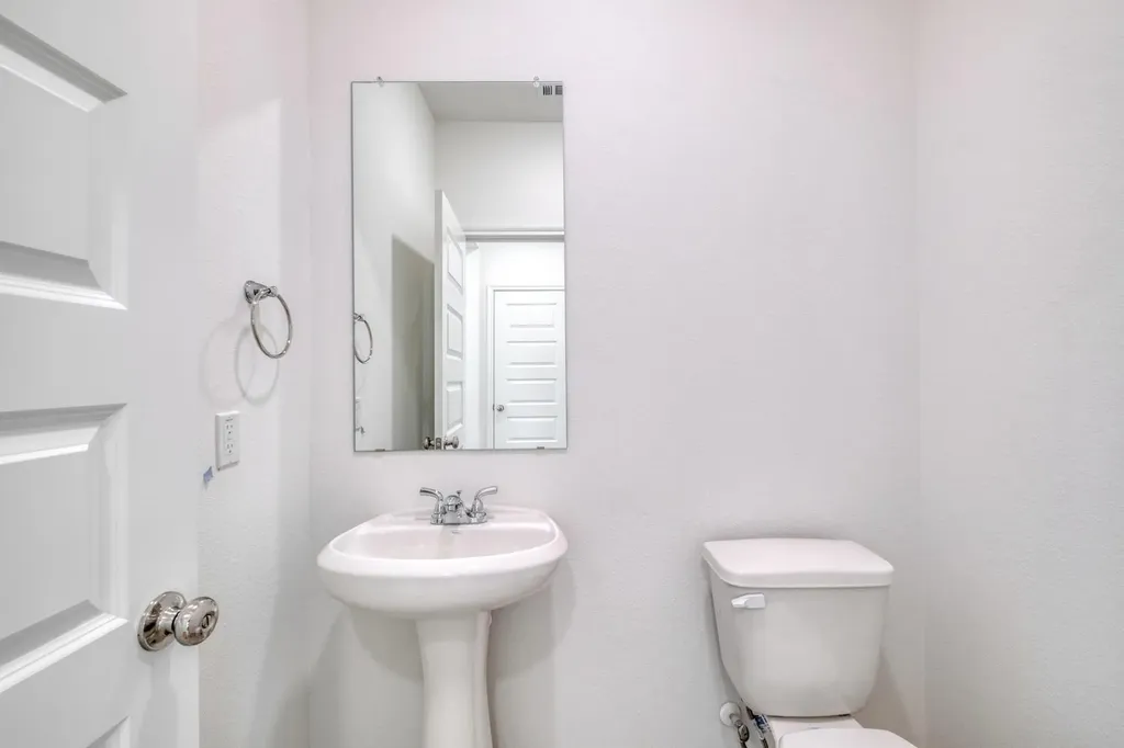 190 Hornet Street Elgin TX 78621