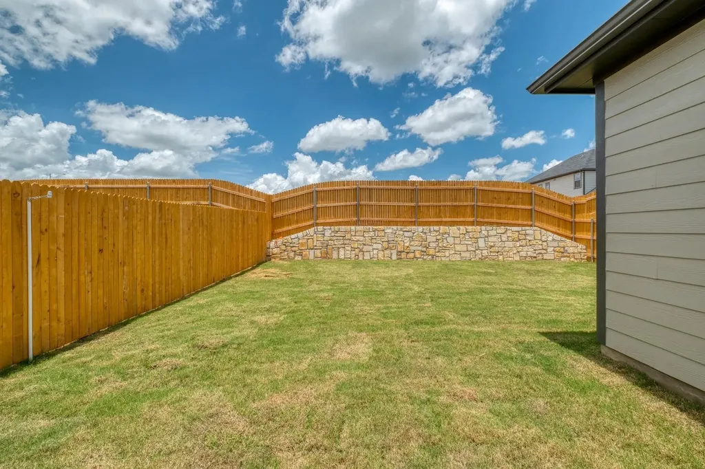 190 Hornet Street Elgin TX 78621