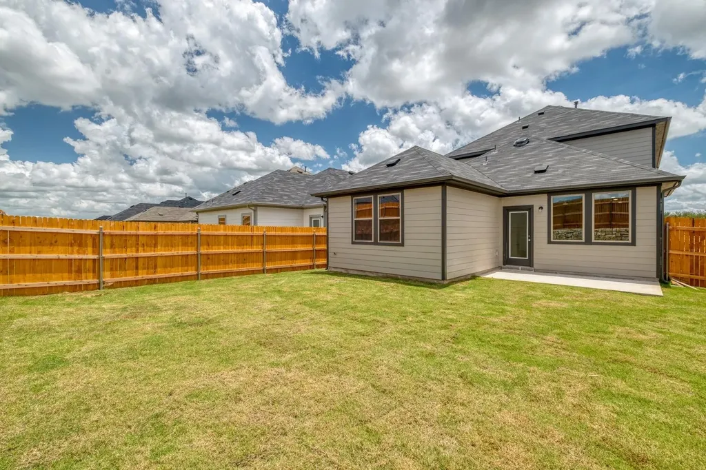 190 Hornet Street Elgin TX 78621
