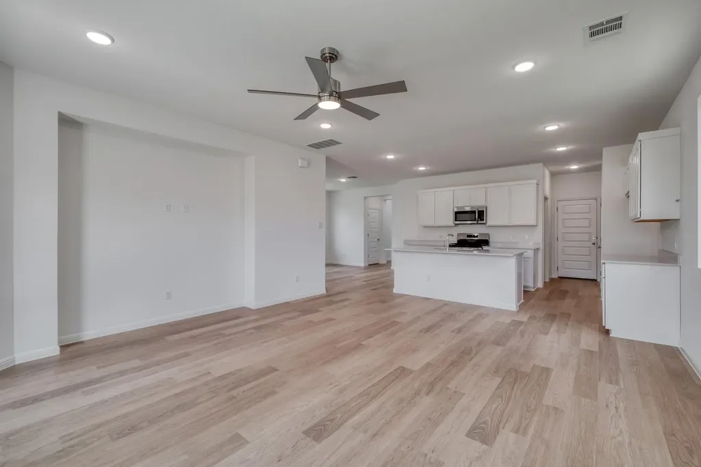 190 Hornet Street Elgin TX 78621