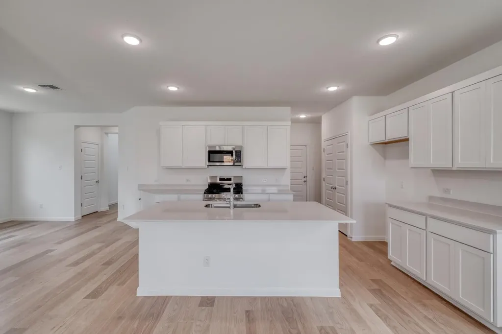 190 Hornet Street Elgin TX 78621