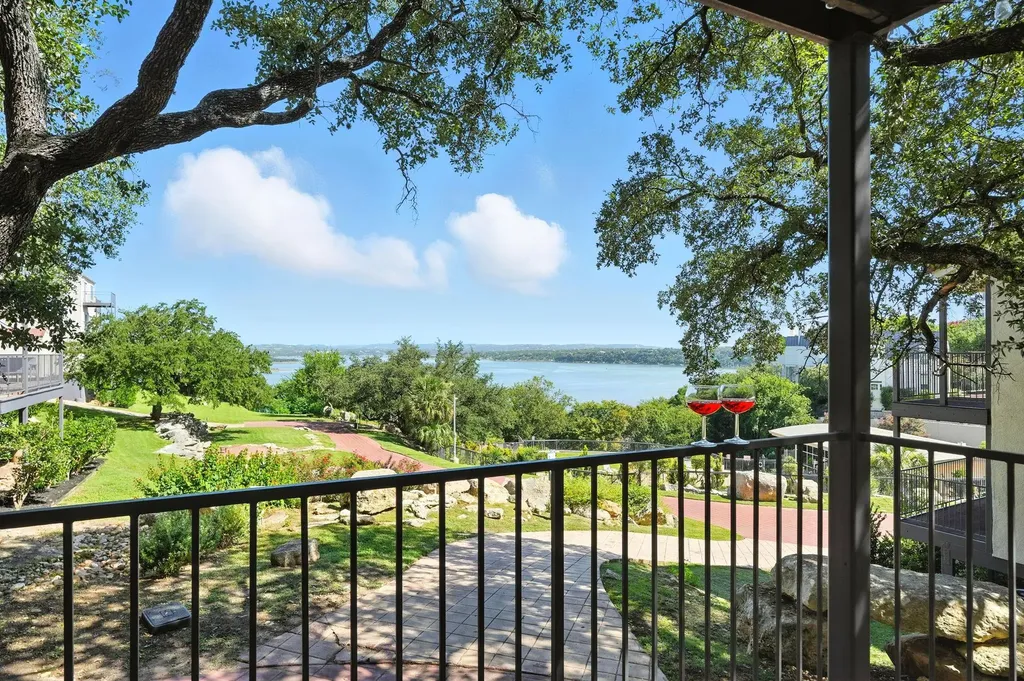 2918 Ranch Road 620 N Austin TX 78734