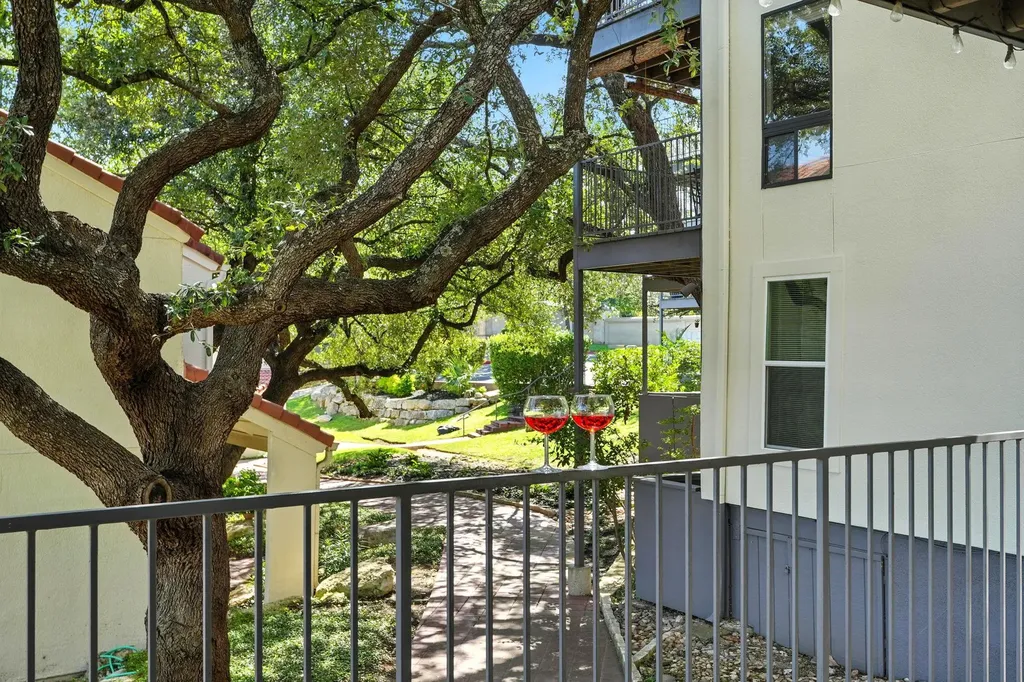 2918 Ranch Road 620 N Austin TX 78734