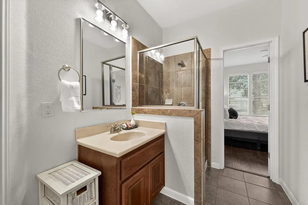 7732 Jaborandi Drive Austin TX 78739
