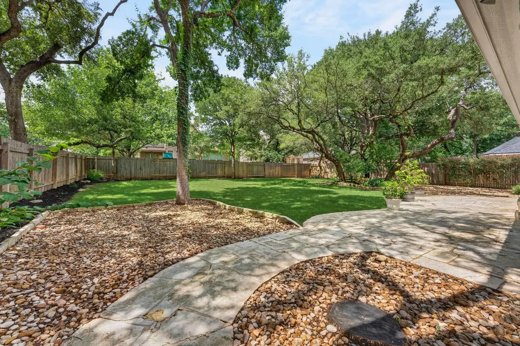 7732 Jaborandi Drive Austin TX 78739