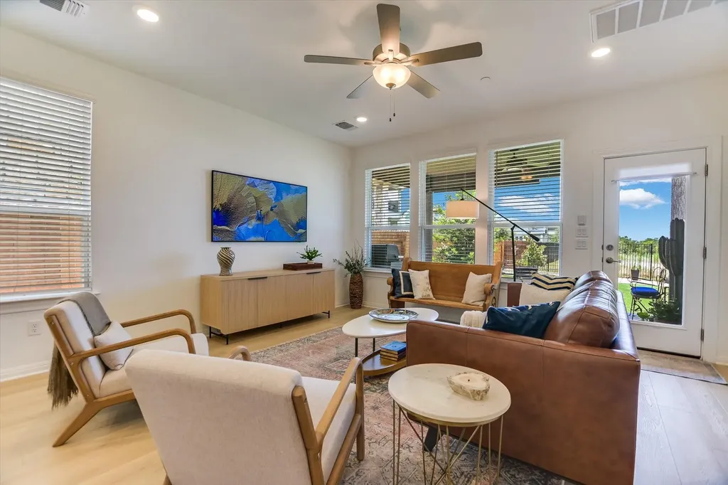 6314 Leftwich Cove Austin TX 78738