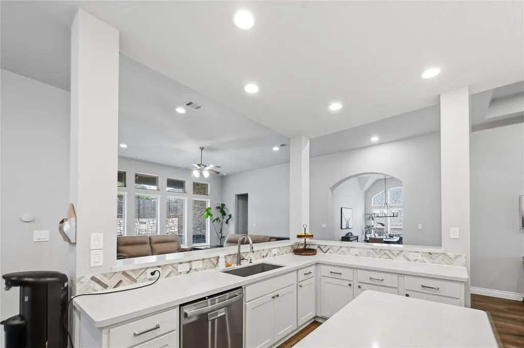 140 Catani Loop Georgetown TX 78628