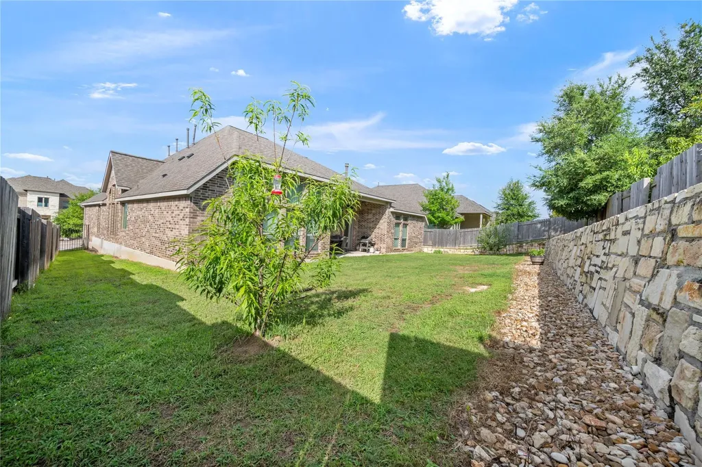 140 Catani Loop Georgetown TX 78628