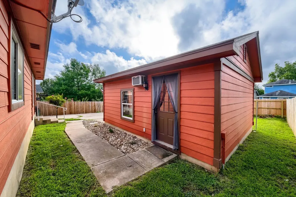 11401 Briarcreek Loop Manor TX 78653