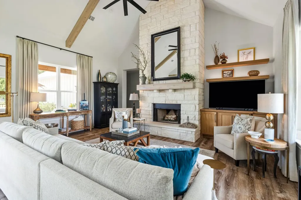 2009 Axis Circle Fredericksburg TX 78624