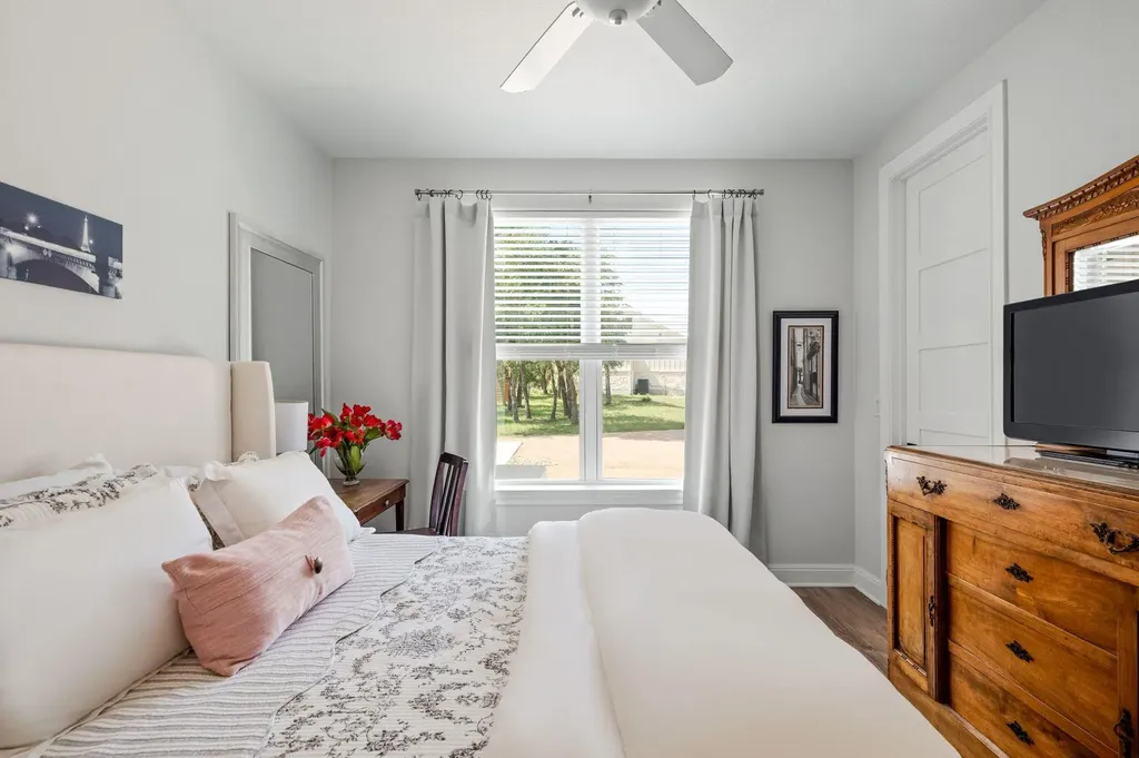 2009 Axis Circle Fredericksburg TX 78624