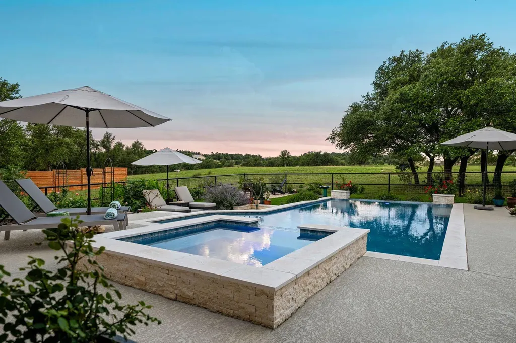 2009 Axis Circle Fredericksburg TX 78624