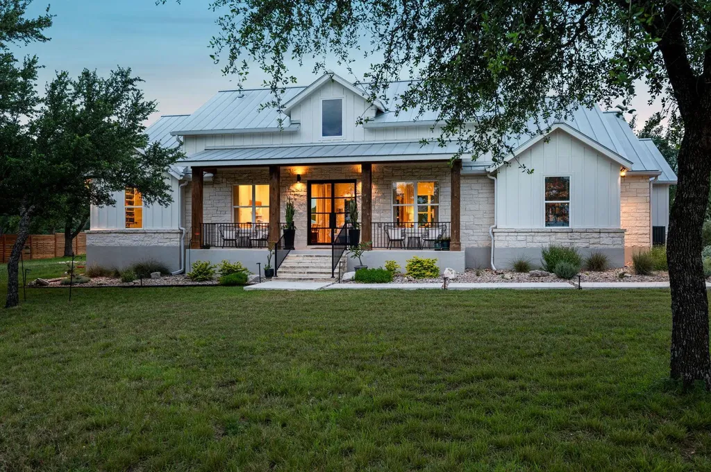 2009 Axis Circle Fredericksburg TX 78624