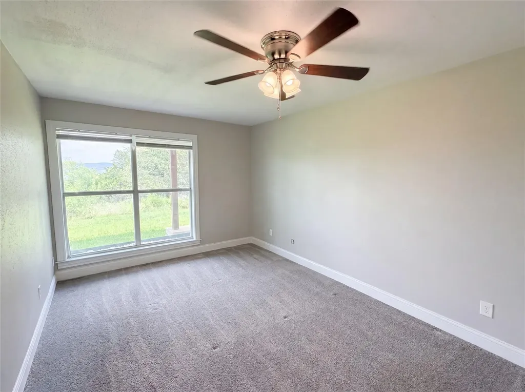 3216 Poe Cove Lago Vista TX 78645